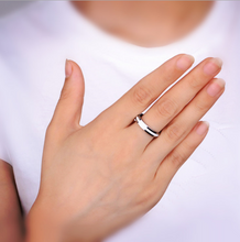 将图片加载到图库查看器，Titanium Stainless Steel Rings For Women Polishing Cool Black Fashion Jewelry Wholesale NO.R176
