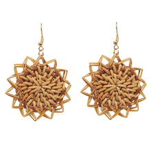 将图片加载到图库查看器，Hand-woven rattan retro tassel earrings
