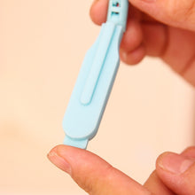 将图片加载到图库查看器，Sarah Wong Mini Portable LED Reading Lamp Energy-saving Travel Bedroom Night Light Book Bright Light with Clip Folder of Lights Flexible
