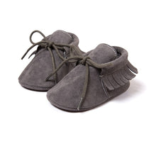 将图片加载到图库查看器，Newborn Baby Boy Girl Moccasins Shoes Fringe Soft Soled Non-slip Footwear Crib Shoes PU Suede Leather First Walker Shoes
