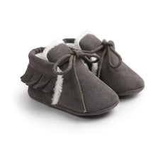 将图片加载到图库查看器，Newborn Baby Boy Girl Moccasins Shoes Fringe Soft Soled Non-slip Footwear Crib Shoes PU Suede Leather First Walker Shoes
