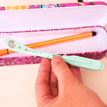 将图片加载到图库查看器，Sarah Wong Mini Portable LED Reading Lamp Energy-saving Travel Bedroom Night Light Book Bright Light with Clip Folder of Lights Flexible
