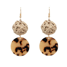 将图片加载到图库查看器，Hand-woven rattan retro tassel earrings
