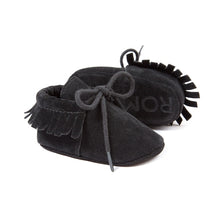 将图片加载到图库查看器，Newborn Baby Boy Girl Moccasins Shoes Fringe Soft Soled Non-slip Footwear Crib Shoes PU Suede Leather First Walker Shoes
